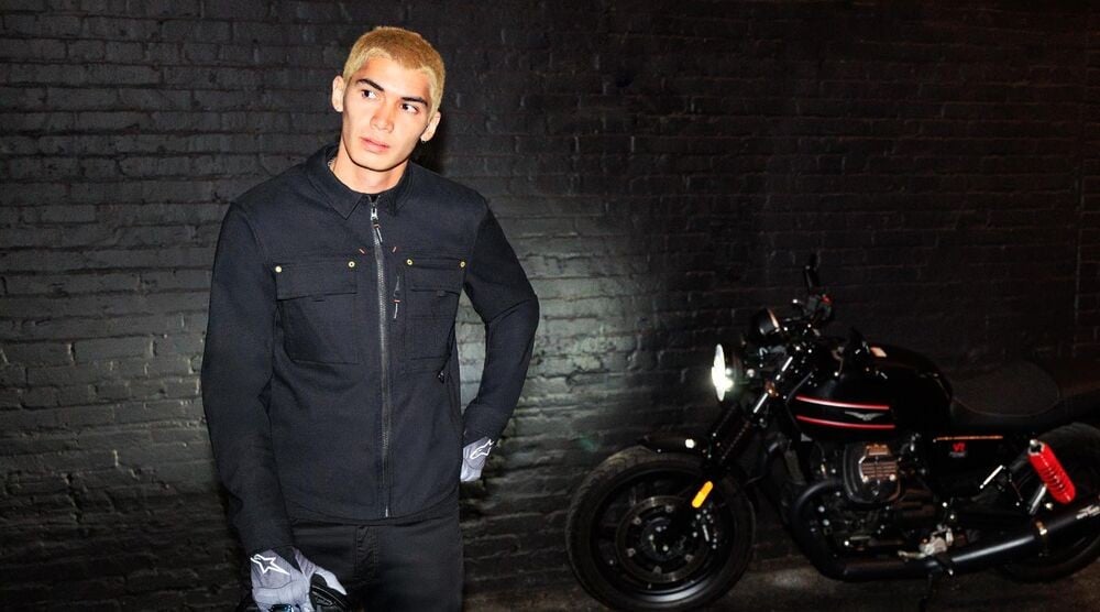 Con la nuova collezione di abbigliamento, Alpinestars trasforma i capi tecnici da moto in streetwear